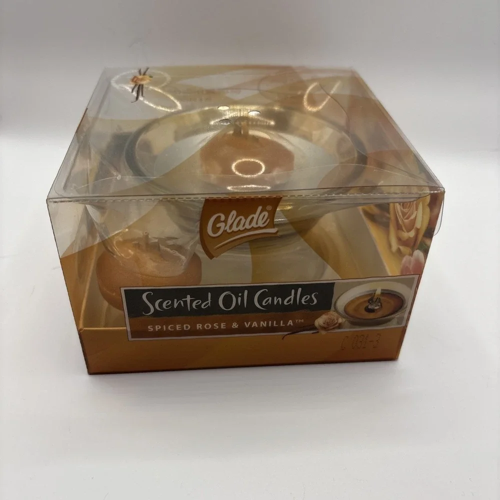 Glade Scented Oil  Candles Spiced‎ Rose & Vanilla Glass Holder & 2 Oil Refills